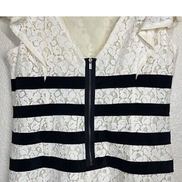 BCBGMaxAzria "Renata" Lace Sz 2 - Picture 4 of 9